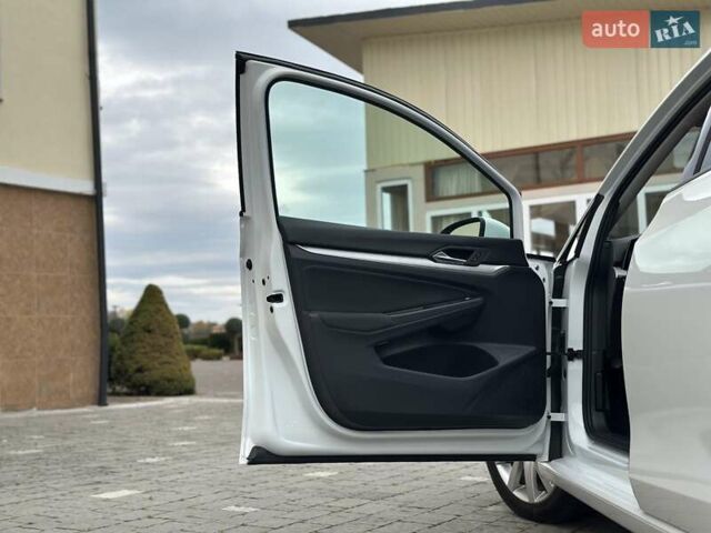 Фольксваген Гольф, объемом двигателя 1.97 л и пробегом 170 тыс. км за 19250 $, фото 81 на Automoto.ua