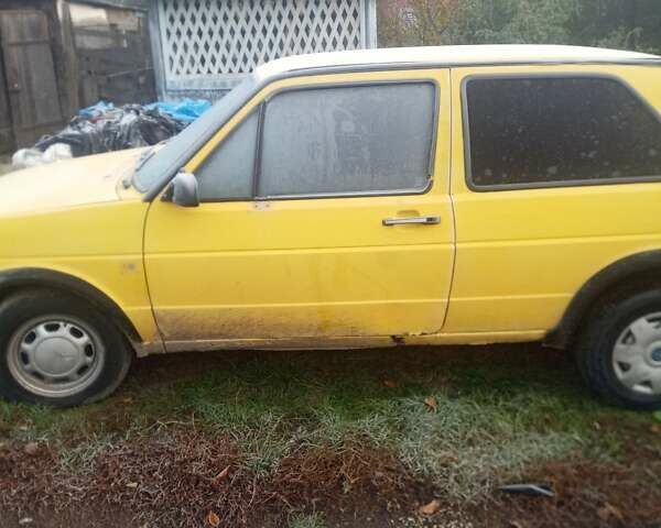 Жовтий Фольксваген Гольф, об'ємом двигуна 1.59 л та пробігом 458 тис. км за 1100 $, фото 6 на Automoto.ua