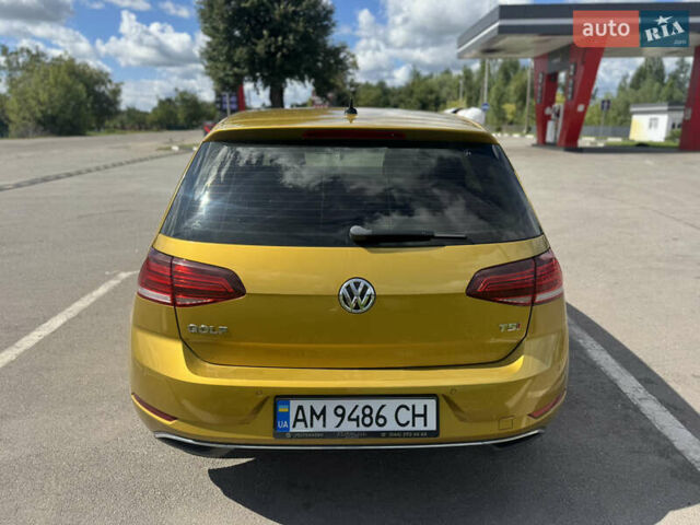 Жовтий Фольксваген Гольф, об'ємом двигуна 1.4 л та пробігом 122 тис. км за 18000 $, фото 2 на Automoto.ua