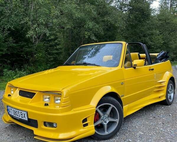 Желтый Фольксваген Гольф, объемом двигателя 1.8 л и пробегом 200 тыс. км за 6000 $, фото 13 на Automoto.ua