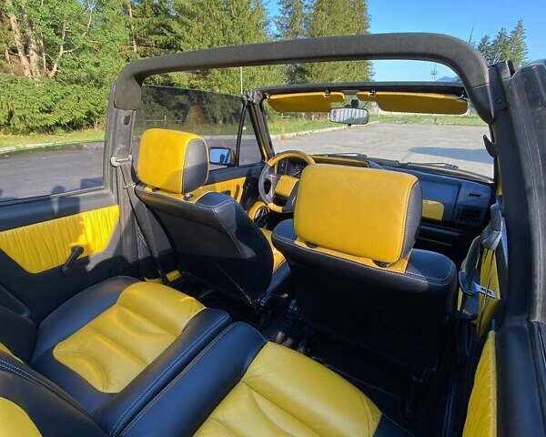 Желтый Фольксваген Гольф, объемом двигателя 1.8 л и пробегом 200 тыс. км за 6000 $, фото 5 на Automoto.ua