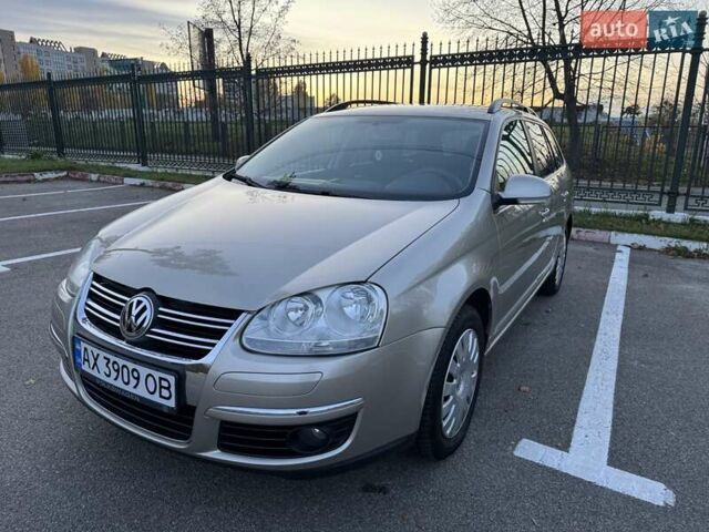 Жовтий Фольксваген Гольф, об'ємом двигуна 1.6 л та пробігом 210 тис. км за 6500 $, фото 3 на Automoto.ua