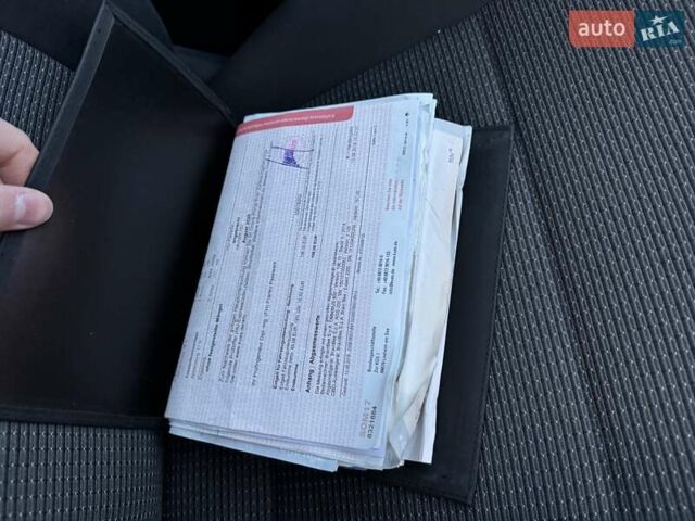 Жовтий Фольксваген Гольф, об'ємом двигуна 1.6 л та пробігом 210 тис. км за 6500 $, фото 29 на Automoto.ua