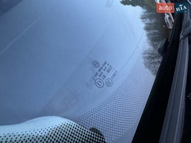 Жовтий Фольксваген Гольф, об'ємом двигуна 1.6 л та пробігом 210 тис. км за 6500 $, фото 24 на Automoto.ua