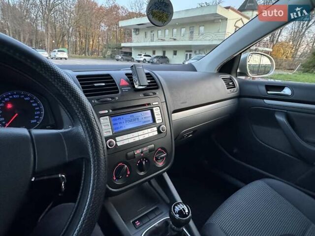 Жовтий Фольксваген Гольф, об'ємом двигуна 1.6 л та пробігом 210 тис. км за 6500 $, фото 22 на Automoto.ua