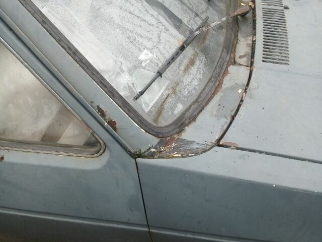 Сірий Фольксваген Гольф, об'ємом двигуна 1.6 л та пробігом 198 тис. км за 750 $, фото 2 на Automoto.ua