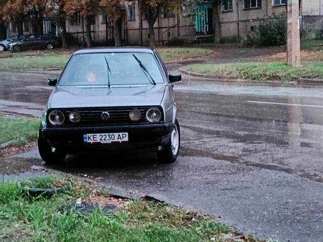 Серый Фольксваген Гольф, объемом двигателя 1.6 л и пробегом 230 тыс. км за 1426 $, фото 12 на Automoto.ua