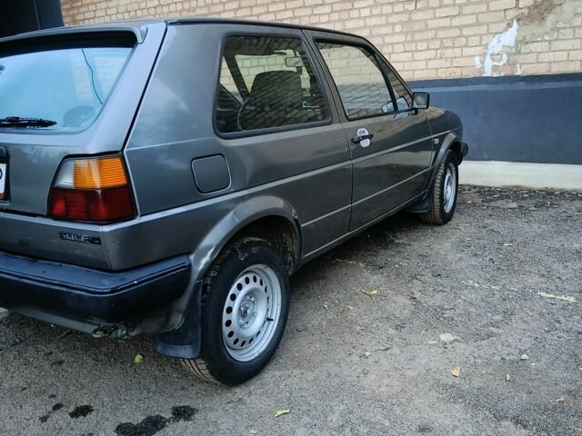 Серый Фольксваген Гольф, объемом двигателя 1.6 л и пробегом 230 тыс. км за 1426 $, фото 10 на Automoto.ua