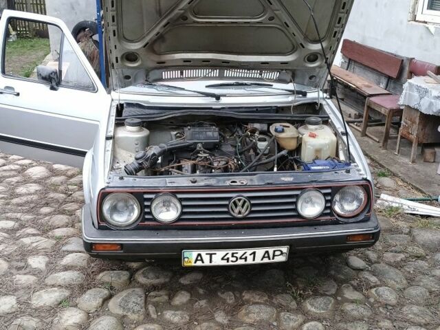 Серый Фольксваген Гольф, объемом двигателя 1 л и пробегом 300 тыс. км за 1400 $, фото 4 на Automoto.ua