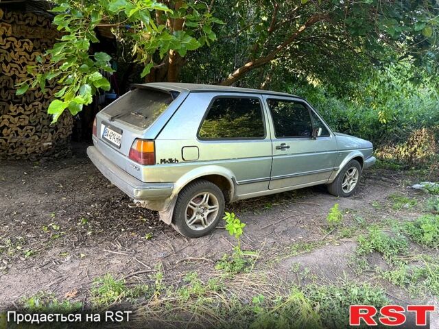 Серый Фольксваген Гольф, объемом двигателя 1.6 л и пробегом 300 тыс. км за 850 $, фото 3 на Automoto.ua