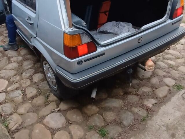 Серый Фольксваген Гольф, объемом двигателя 1 л и пробегом 300 тыс. км за 1400 $, фото 6 на Automoto.ua