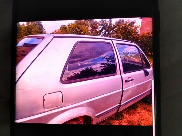 Серый Фольксваген Гольф, объемом двигателя 1.3 л и пробегом 454 тыс. км за 500 $, фото 2 на Automoto.ua