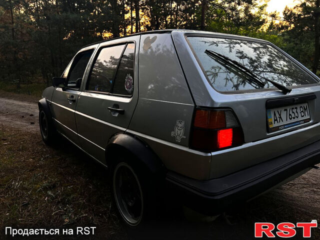 Сірий Фольксваген Гольф, об'ємом двигуна 1.6 л та пробігом 344 тис. км за 1400 $, фото 4 на Automoto.ua