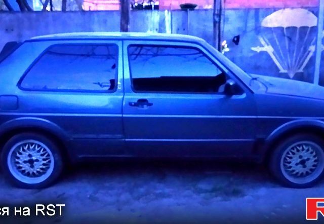 Сірий Фольксваген Гольф, об'ємом двигуна 1.6 л та пробігом 365 тис. км за 1300 $, фото 6 на Automoto.ua