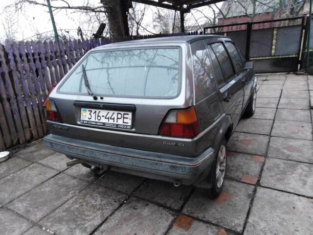 Серый Фольксваген Гольф, объемом двигателя 1.6 л и пробегом 480 тыс. км за 1490 $, фото 4 на Automoto.ua