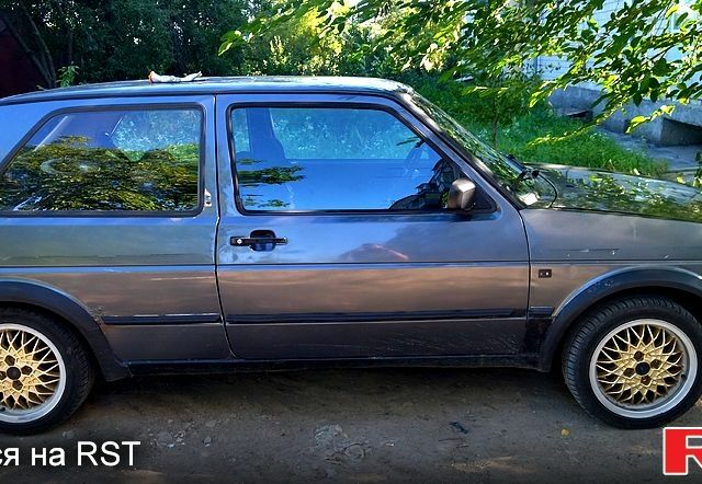 Сірий Фольксваген Гольф, об'ємом двигуна 1.6 л та пробігом 365 тис. км за 1300 $, фото 5 на Automoto.ua