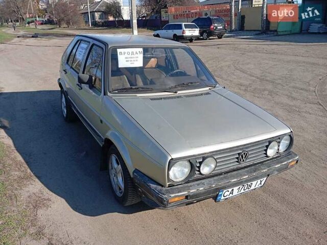 Серый Фольксваген Гольф, объемом двигателя 1.9 л и пробегом 300 тыс. км за 1800 $, фото 3 на Automoto.ua