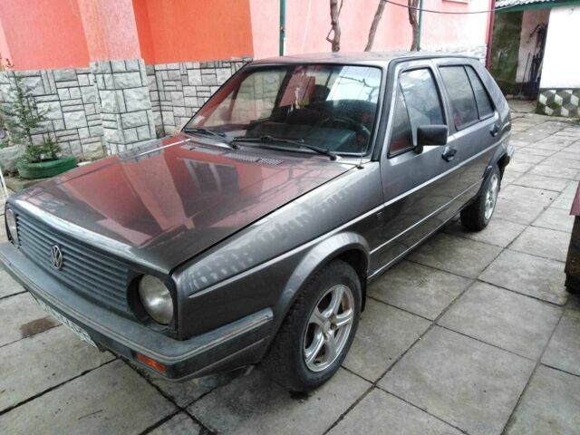 Серый Фольксваген Гольф, объемом двигателя 1.6 л и пробегом 480 тыс. км за 1490 $, фото 2 на Automoto.ua