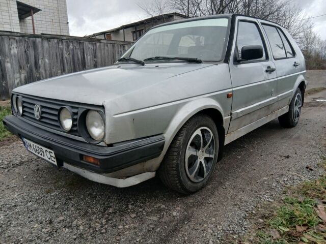 Серый Фольксваген Гольф, объемом двигателя 1.6 л и пробегом 357 тыс. км за 1000 $, фото 3 на Automoto.ua