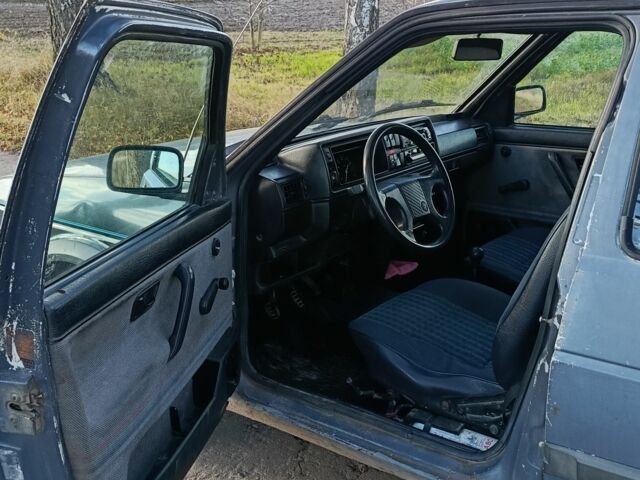 Сірий Фольксваген Гольф, об'ємом двигуна 1.6 л та пробігом 2 тис. км за 1000 $, фото 4 на Automoto.ua