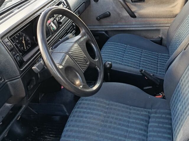 Сірий Фольксваген Гольф, об'ємом двигуна 1.6 л та пробігом 2 тис. км за 1000 $, фото 5 на Automoto.ua