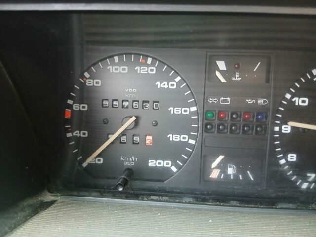 Сірий Фольксваген Гольф, об'ємом двигуна 1.6 л та пробігом 56 тис. км за 700 $, фото 5 на Automoto.ua