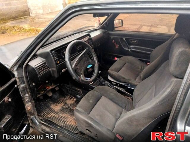 Серый Фольксваген Гольф, объемом двигателя 1.6 л и пробегом 400 тыс. км за 900 $, фото 5 на Automoto.ua