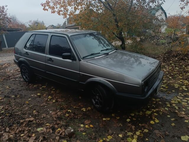 Серый Фольксваген Гольф, объемом двигателя 1.6 л и пробегом 1000 тыс. км за 1300 $, фото 6 на Automoto.ua