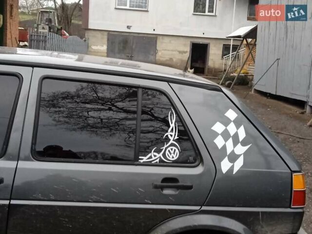 Серый Фольксваген Гольф, объемом двигателя 1.8 л и пробегом 250 тыс. км за 1750 $, фото 5 на Automoto.ua