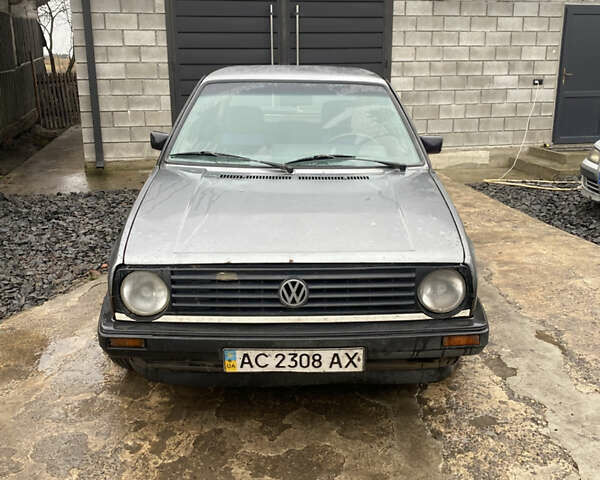 Серый Фольксваген Гольф, объемом двигателя 1.6 л и пробегом 328 тыс. км за 850 $, фото 1 на Automoto.ua