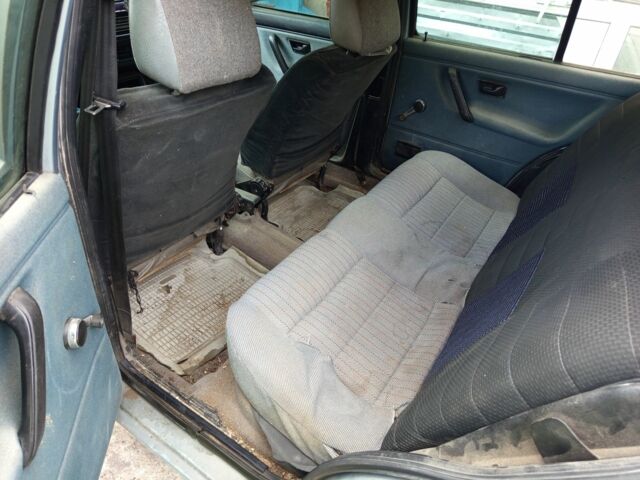 Серый Фольксваген Гольф, объемом двигателя 0 л и пробегом 135 тыс. км за 850 $, фото 4 на Automoto.ua