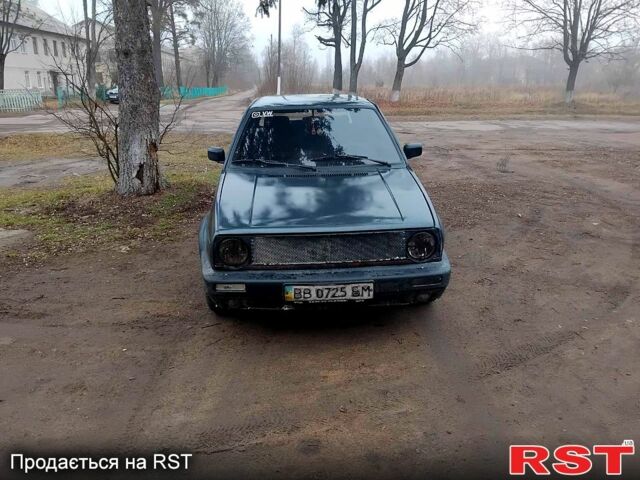 Серый Фольксваген Гольф, объемом двигателя 1.6 л и пробегом 400 тыс. км за 900 $, фото 1 на Automoto.ua