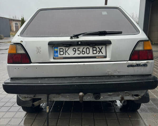 Серый Фольксваген Гольф, объемом двигателя 1.6 л и пробегом 250 тыс. км за 650 $, фото 5 на Automoto.ua