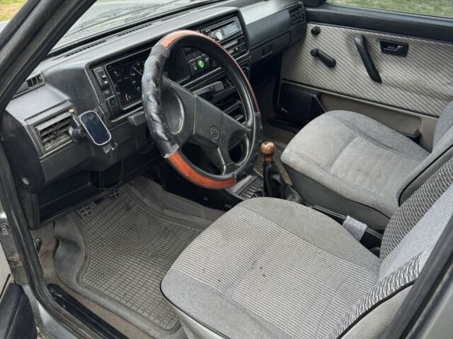 Сірий Фольксваген Гольф, об'ємом двигуна 1.6 л та пробігом 300 тис. км за 850 $, фото 4 на Automoto.ua