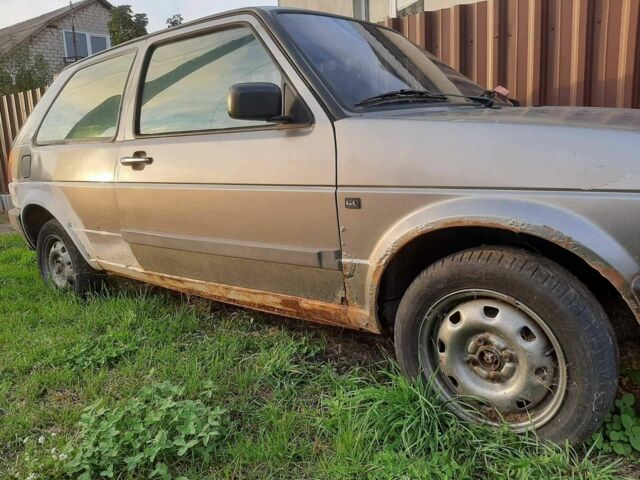 Сірий Фольксваген Гольф, об'ємом двигуна 1.3 л та пробігом 100 тис. км за 604 $, фото 3 на Automoto.ua