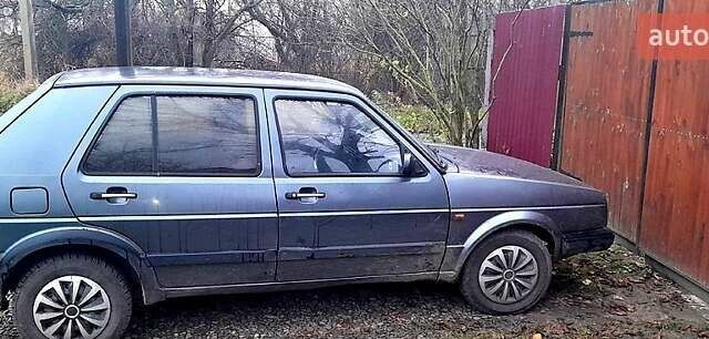 Серый Фольксваген Гольф, объемом двигателя 1.3 л и пробегом 295 тыс. км за 1000 $, фото 1 на Automoto.ua