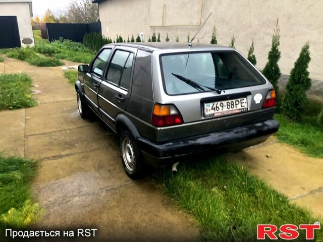 Серый Фольксваген Гольф, объемом двигателя 1.6 л и пробегом 250 тыс. км за 750 $, фото 3 на Automoto.ua