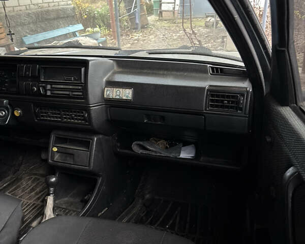 Серый Фольксваген Гольф, объемом двигателя 1.27 л и пробегом 338 тыс. км за 1500 $, фото 7 на Automoto.ua