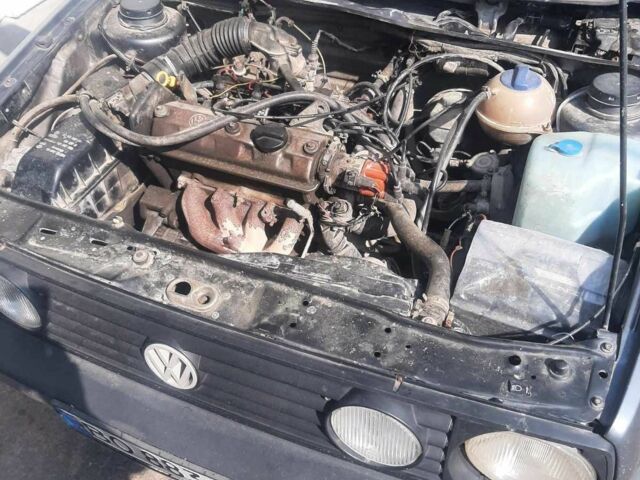 Серый Фольксваген Гольф, объемом двигателя 1.3 л и пробегом 280 тыс. км за 1200 $, фото 3 на Automoto.ua