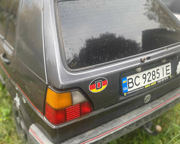 Сірий Фольксваген Гольф, об'ємом двигуна 1.6 л та пробігом 350 тис. км за 1100 $, фото 6 на Automoto.ua