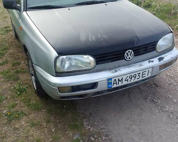 Серый Фольксваген Гольф, объемом двигателя 1.39 л и пробегом 164 тыс. км за 1400 $, фото 1 на Automoto.ua