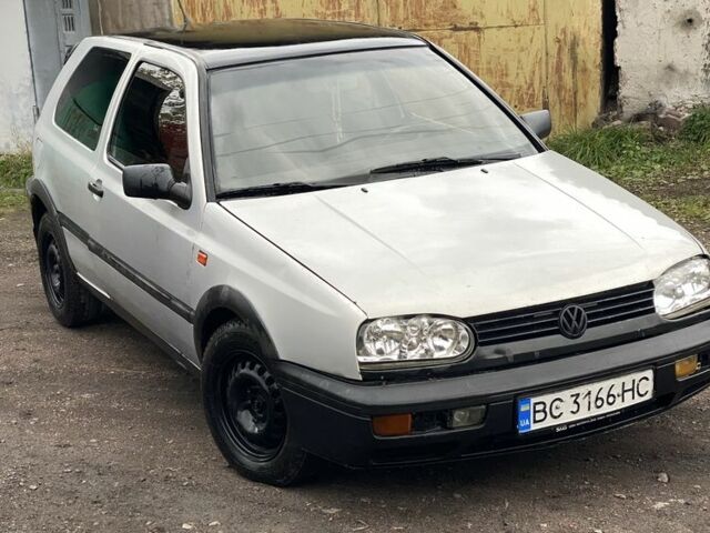 Серый Фольксваген Гольф, объемом двигателя 1.8 л и пробегом 160 тыс. км за 1150 $, фото 1 на Automoto.ua