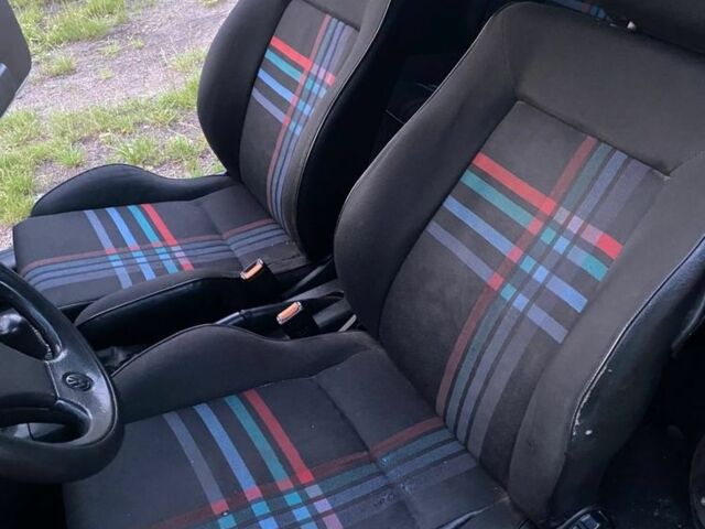 Серый Фольксваген Гольф, объемом двигателя 1.8 л и пробегом 160 тыс. км за 1150 $, фото 6 на Automoto.ua