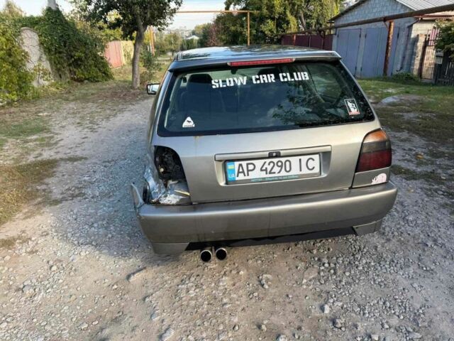 Серый Фольксваген Гольф, объемом двигателя 1.8 л и пробегом 200 тыс. км за 1300 $, фото 8 на Automoto.ua