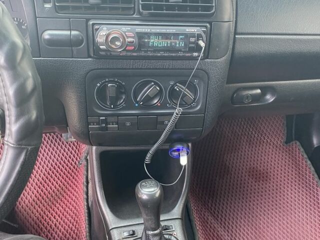 Серый Фольксваген Гольф, объемом двигателя 1.9 л и пробегом 170 тыс. км за 2400 $, фото 11 на Automoto.ua