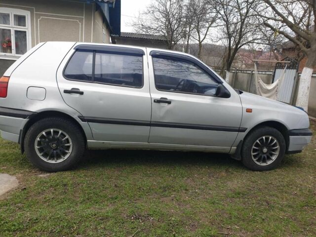 Серый Фольксваген Гольф, объемом двигателя 0 л и пробегом 222 тыс. км за 1650 $, фото 4 на Automoto.ua