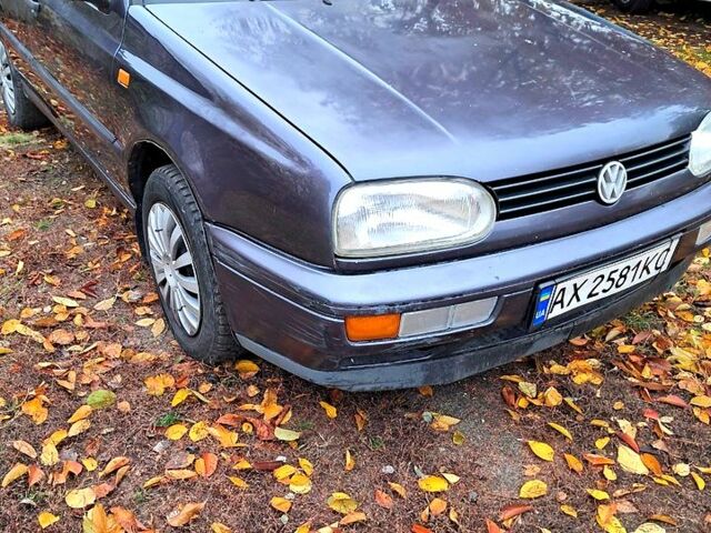 Серый Фольксваген Гольф, объемом двигателя 1.4 л и пробегом 111 тыс. км за 2100 $, фото 3 на Automoto.ua