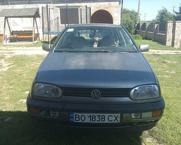 Сірий Фольксваген Гольф, об'ємом двигуна 1.78 л та пробігом 350 тис. км за 1350 $, фото 1 на Automoto.ua