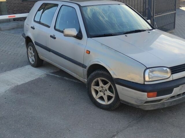 Серый Фольксваген Гольф, объемом двигателя 0 л и пробегом 279 тыс. км за 2555 $, фото 8 на Automoto.ua