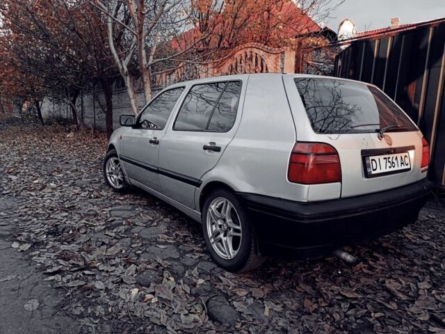 Серый Фольксваген Гольф, объемом двигателя 1.4 л и пробегом 283 тыс. км за 1783 $, фото 2 на Automoto.ua